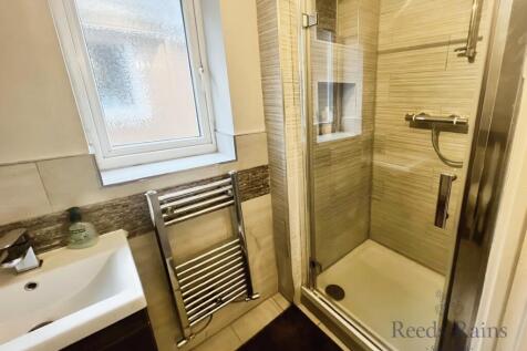 En-Suite Shower Wc