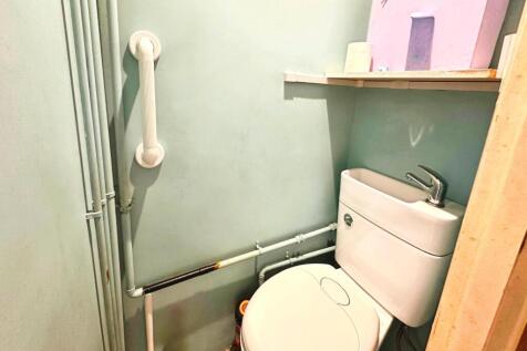 Ground Floor Wc