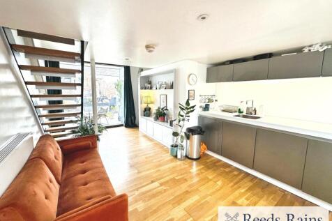 Kitchen/Dining Area