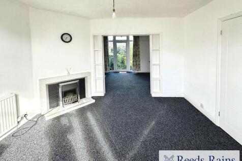 Living/Dining Area