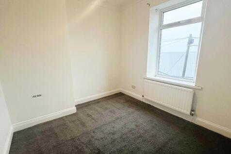 Bedroom2