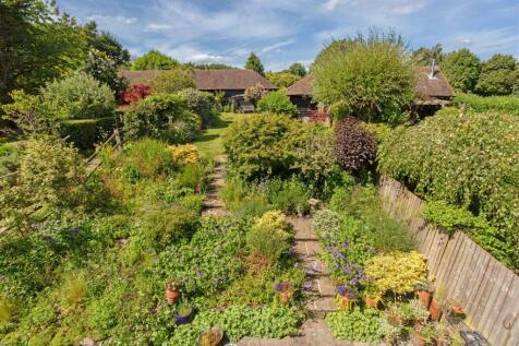 73778_4 Pound Farm Barns Winchester Road Chawton (