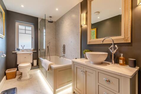 8617429-interior28.jpg