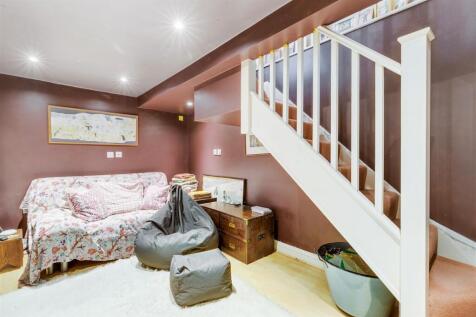 Hollowdene Lodge-29.jpg