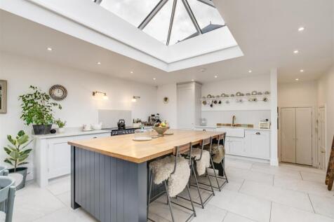 Hollowdene Lodge-40.jpg