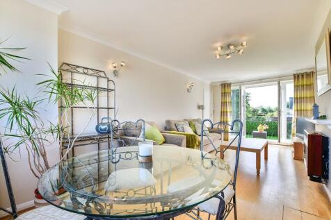 Living Room/Dining R