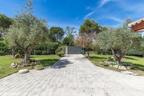 Property Image 61