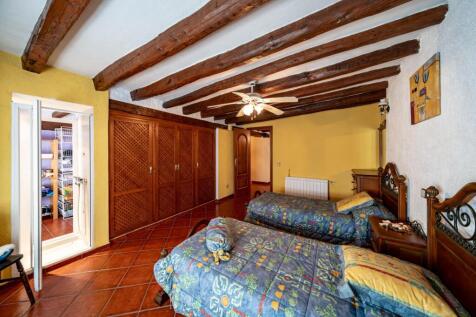 Property Image 33