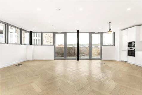 Reception/Kitchen