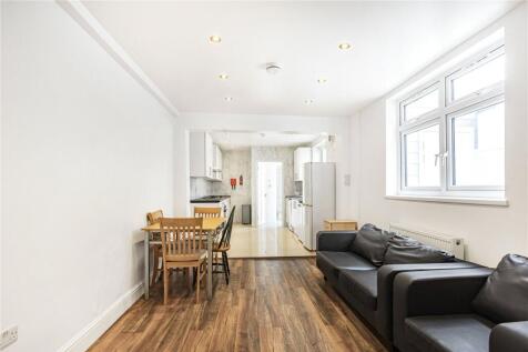 Reception/Kitchen