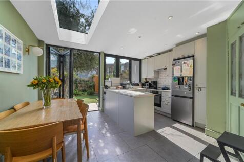 Kitchen/Dining