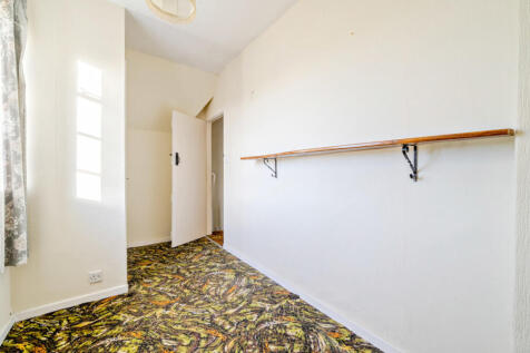 1386791-2-6931a52...