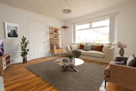 lounge 1.jpg