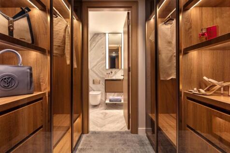 Walk-In Wardrobe