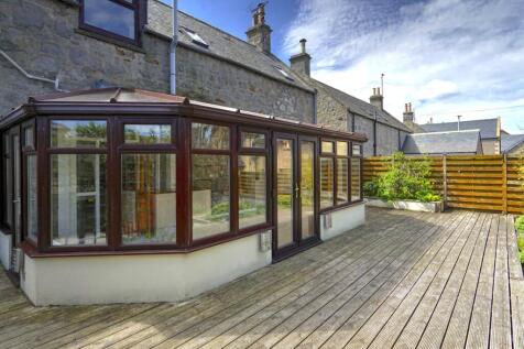 Decking and Sun Room