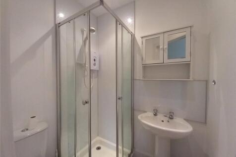 Bed 1 Ensuite Shower