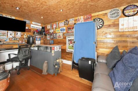 Bar/Games Room/Office