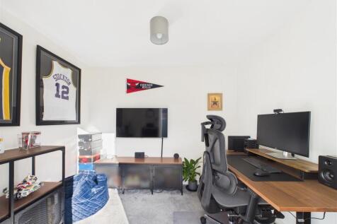 CAM03303G0-PR0256-STILL017 (1).jpg