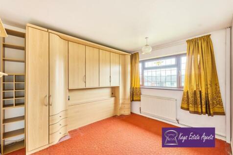 BEDROOM (front)