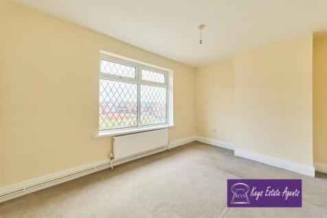 BEDROOM (front)
