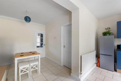 82 Northfield Road-02.jpg