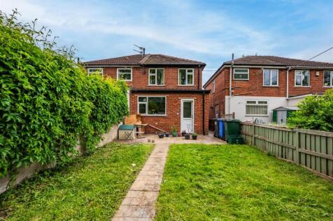 82 Northfield Road-3.jpg