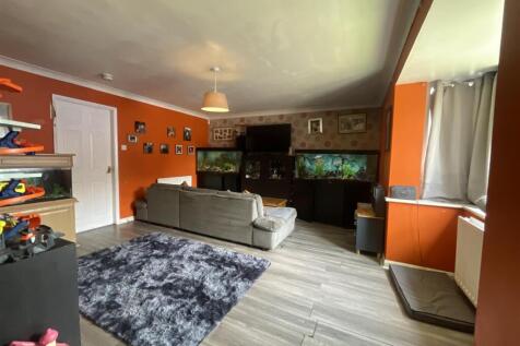 OPEN PLAN LOUNGE DINER