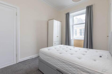 73897_LivingstonePl-