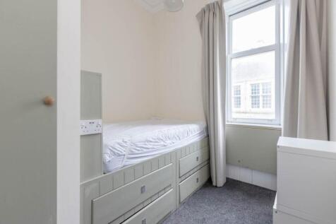 73897_LivingstonePl-