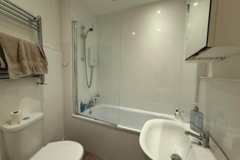 Main bathroom