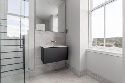 65260_MelvilleCres01