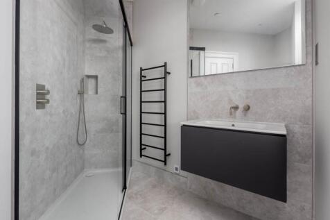 65260_MelvilleCres01