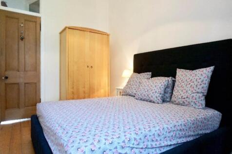 bedroom1 
