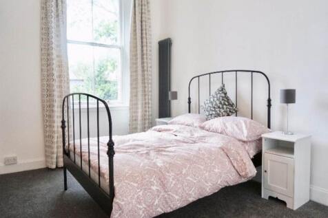 bedroom2 