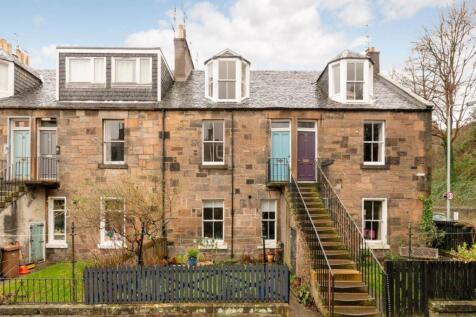 56867_Kemp_Place01