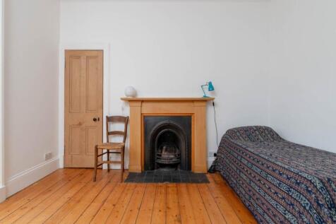 56867_Kemp_Place06