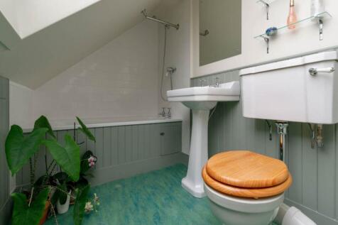 56867_Kemp_Place10