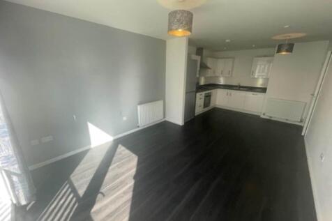 Flat 4, 13 arneil dr