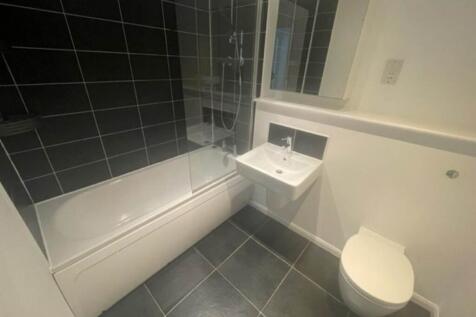 Flat 4, 13 arneil dr