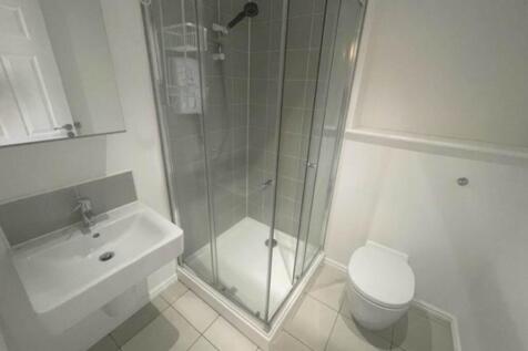 Flat 4, 13 arneil dr