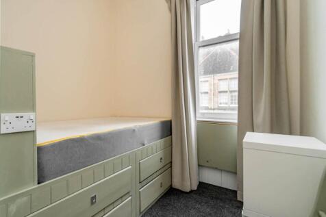 Bedroom2