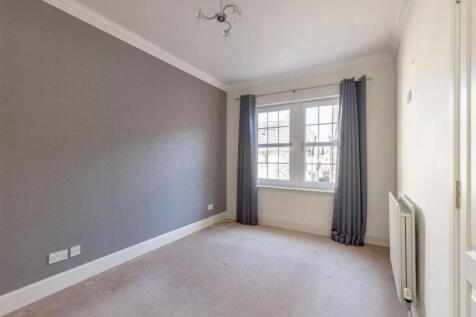 57329_SymeCrescent_0