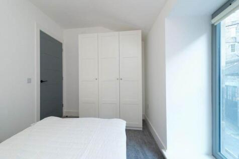 26-Bedroom1-02