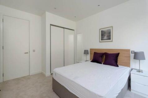 Bedroom .