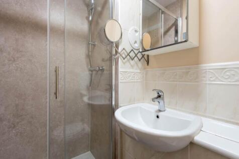 75537_Tytler_Court-0