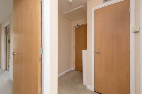 75537_Tytler_Court-0