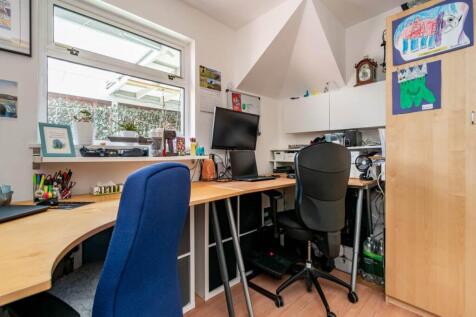 63881_42-ThomsonCres