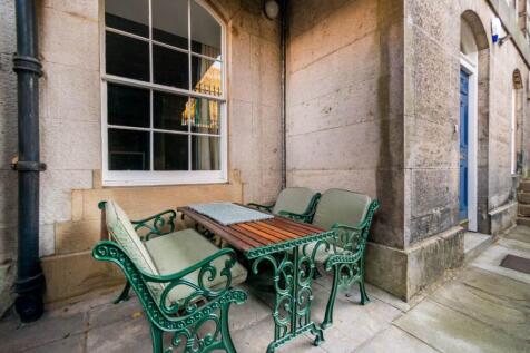 61025_38B-RoyalTerr-