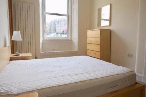 33 comely bed 1