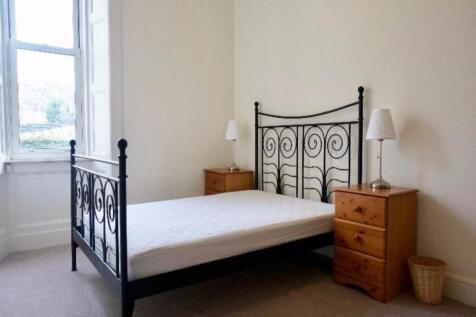 33 Comely bed 2